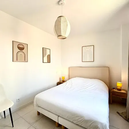 Apartment Le Luma - Au Coeur De Pour 6 Voyageurs Nimes