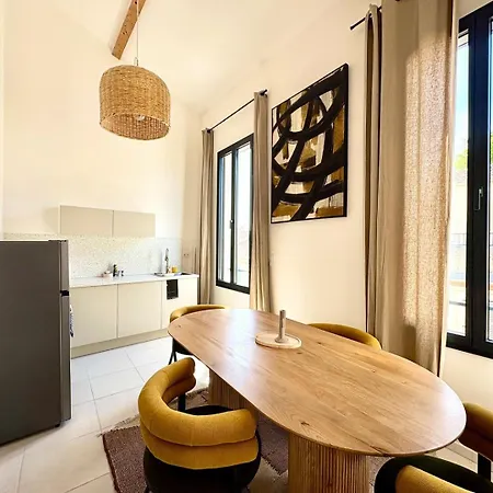 Le Luma, Spacieux T3 - 6 Pers, Centre Nimes, Clim *